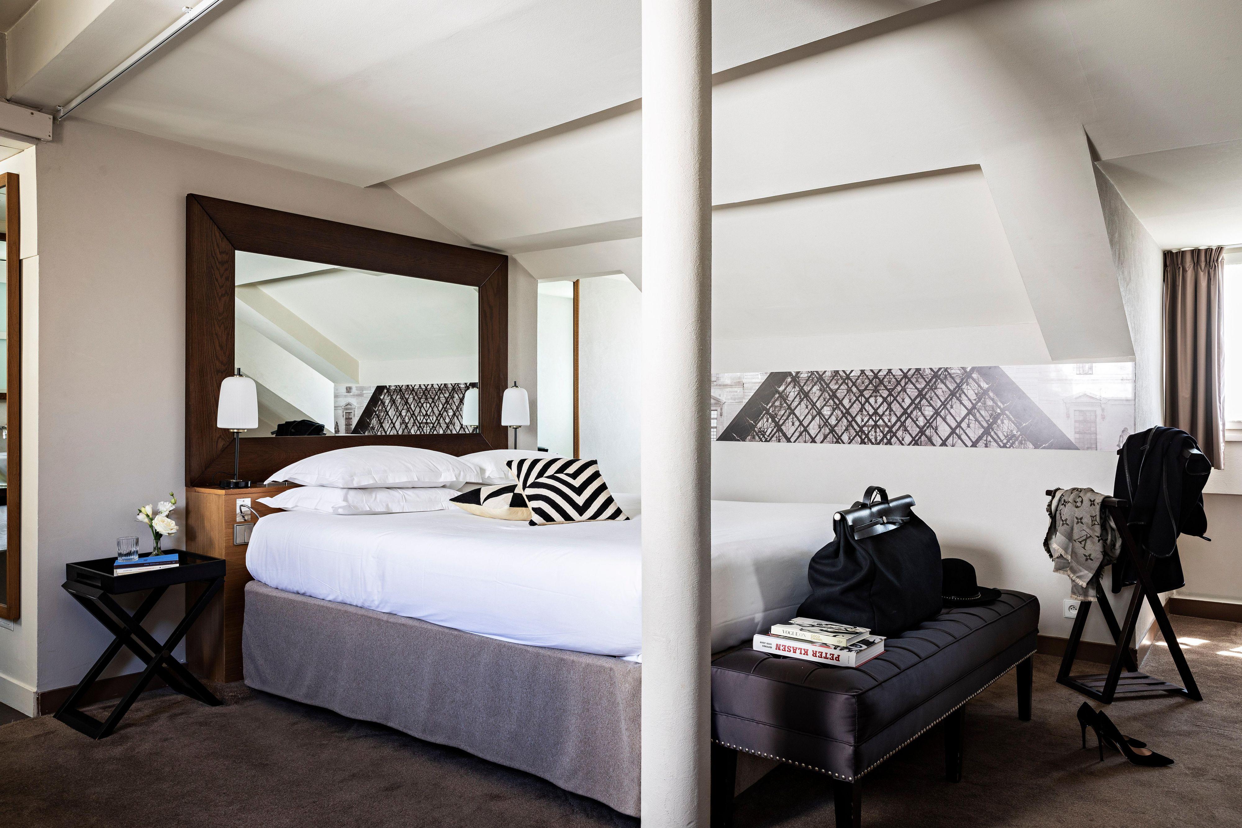 Holiday Inn Paris Palais De L'Elysee By Ihg Ngoại thất bức ảnh