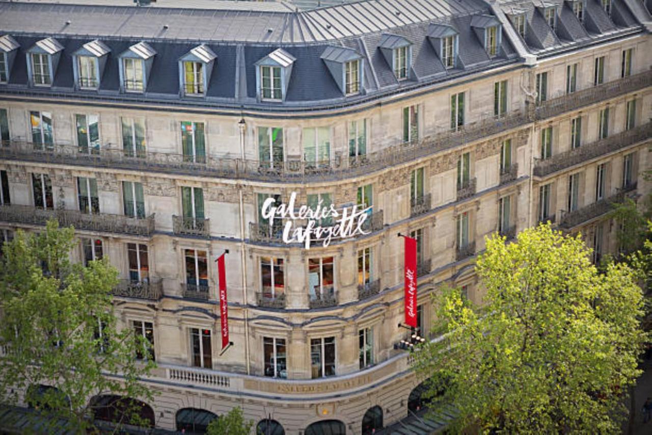 Holiday Inn Paris Elysees, An Ihg Hotel Ngoại thất bức ảnh